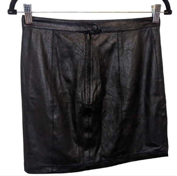 Free People Women's Rumi Ruched Faux Suede Mini Skirt 🖤✨ - Picture 6 of 11